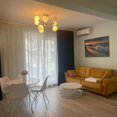 Ini Apartment Alezzi Navodari Luaran gambar