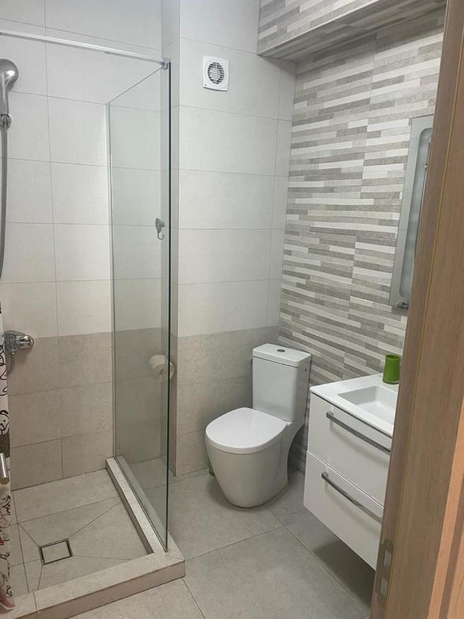 Ini Apartment Alezzi Navodari Luaran gambar