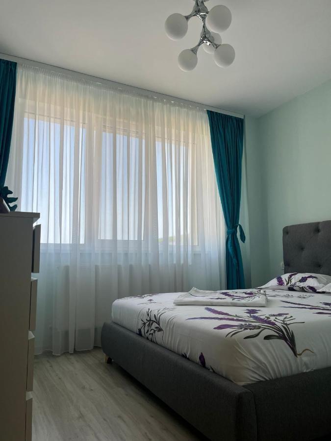 Ini Apartment Alezzi Navodari Luaran gambar