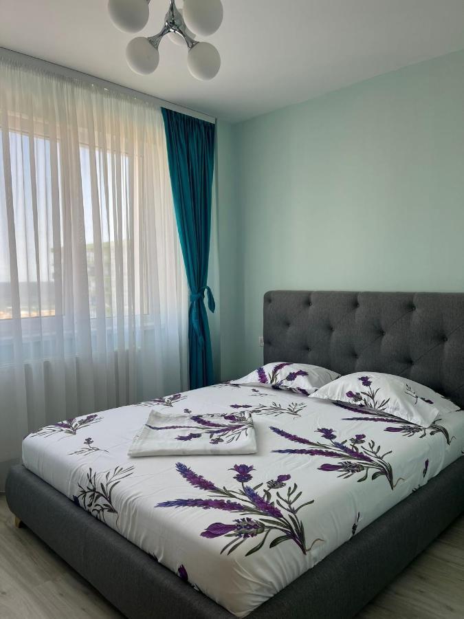 Ini Apartment Alezzi Navodari Luaran gambar
